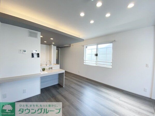 セレスティア森末町の物件内観写真